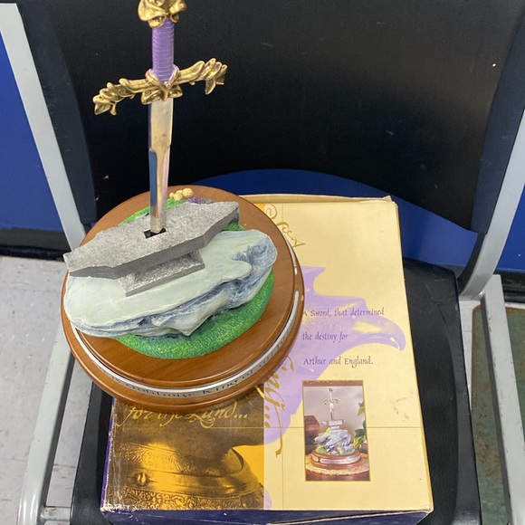 Excalibur Sword, Stone & Anvil Statue 24Kt Gold Plating by Factory X New In Box - Picture 10 of 16